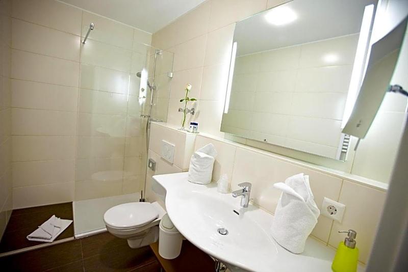 Hotel Hirsch image