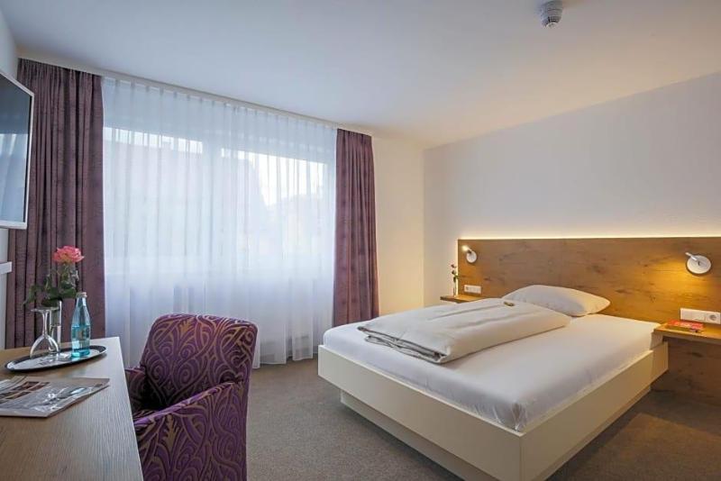 Hotel Hirsch image