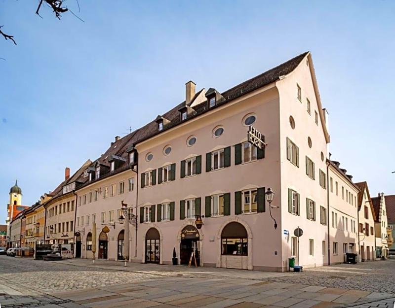 Hotel Goldener Hirsch image