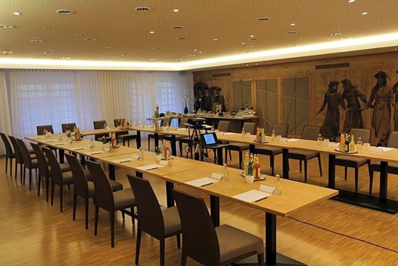 Hotel Goldener Hirsch image