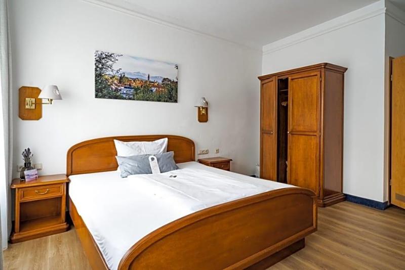 Hotel Goldener Hirsch image