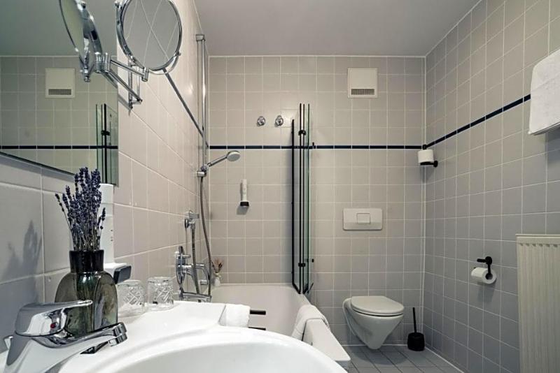 Hotel Goldener Hirsch image