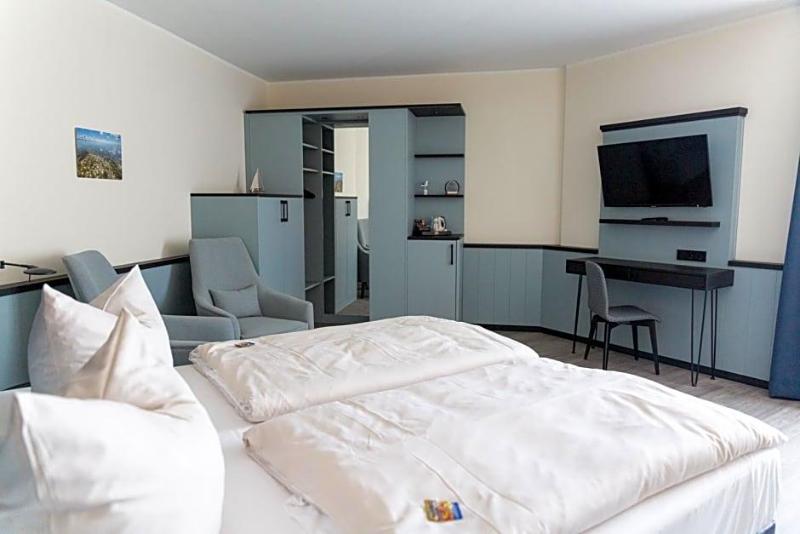 Hotel Am Stadtpark image
