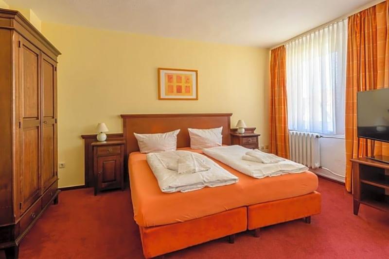 Hotel St Ortebeker image