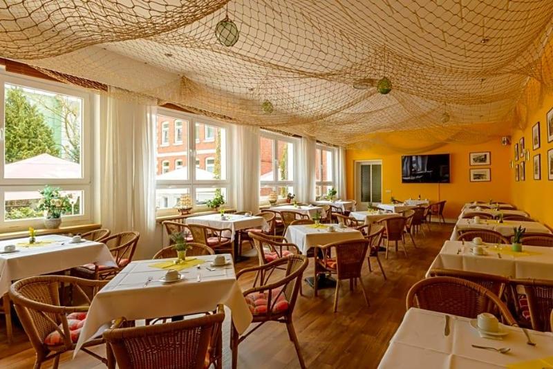 Hotel St Ortebeker image