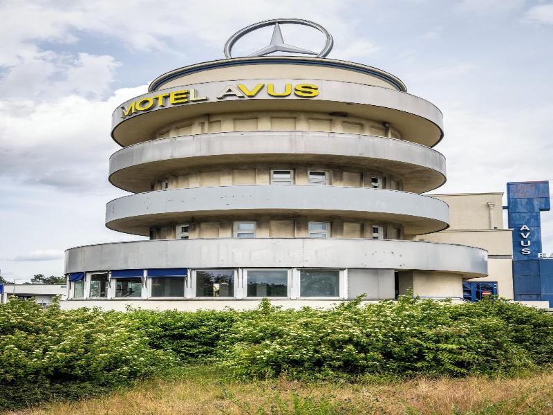 Hotel Und Rasthof Avus image