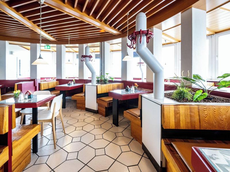Hotel Und Rasthof Avus image