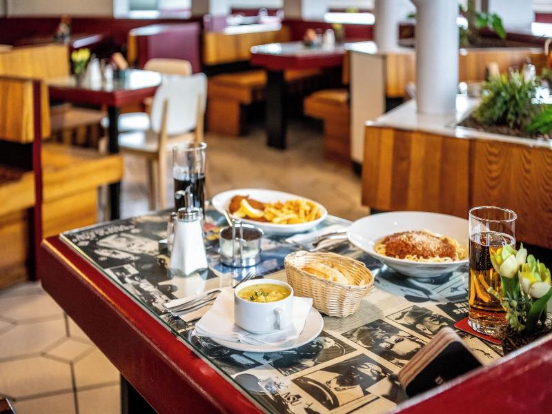 Hotel Und Rasthof Avus image