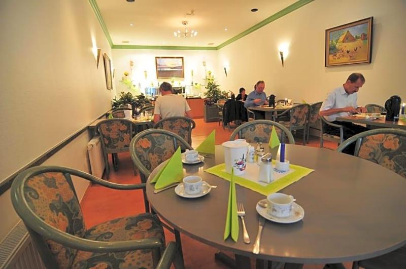 Hotel Stadt Reinfeld image