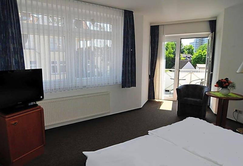 Hotel Stadt Reinfeld image