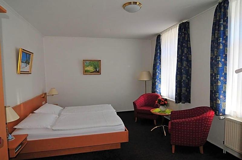 Hotel Stadt Reinfeld image