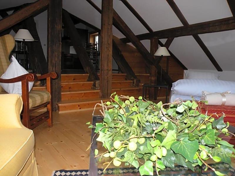 Alte Posthalterei Zorneding image