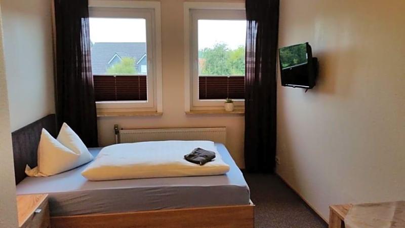 Hotel Deutsches Haus Francop image