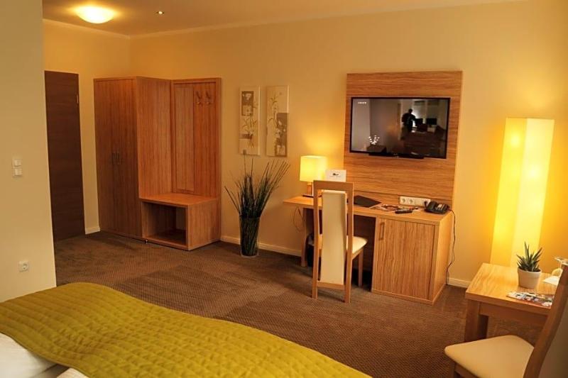 Landhotel Klempau image