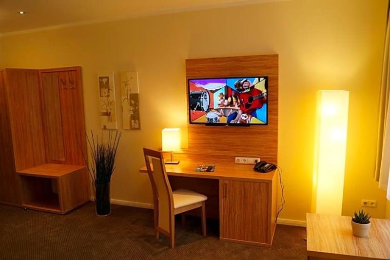 Landhotel Klempau image