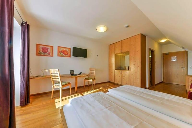 Landgasthof Hotel Reindlschmiede image
