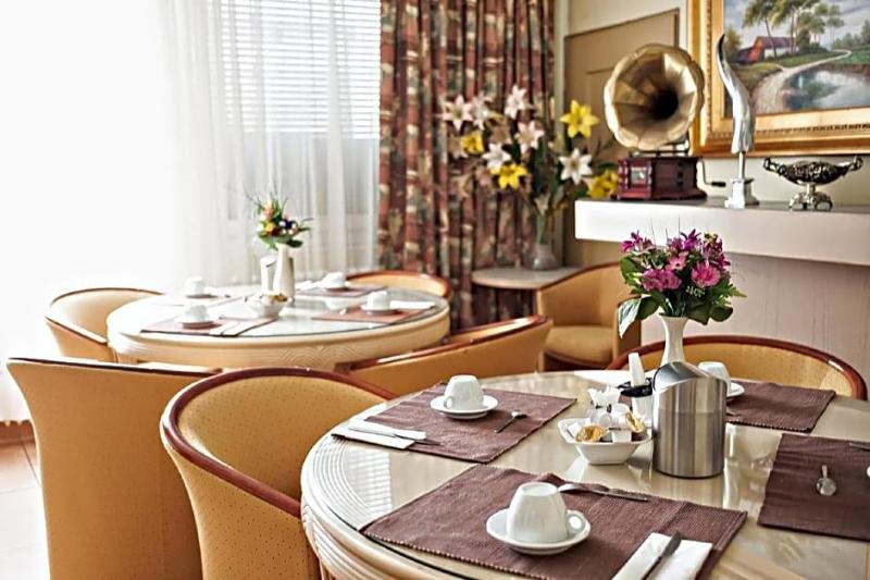 Lv Wen Hotel image