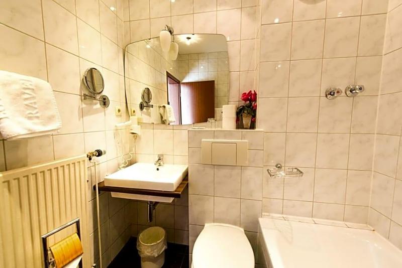 Lv Wen Hotel image
