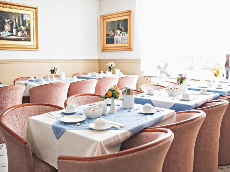 Lv Wen Hotel image