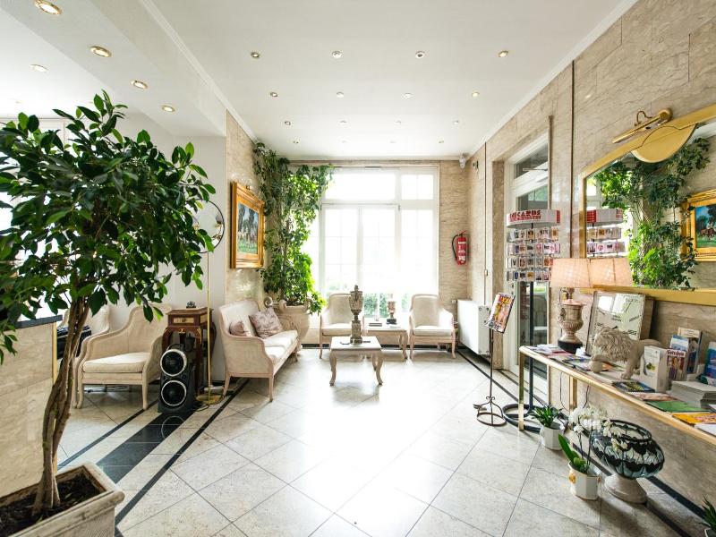 Lv Wen Hotel image