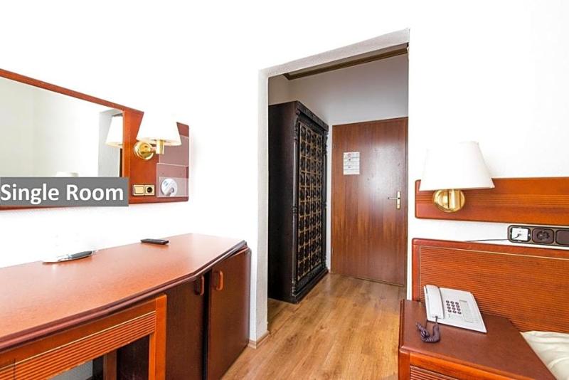 Lv Wen Hotel image