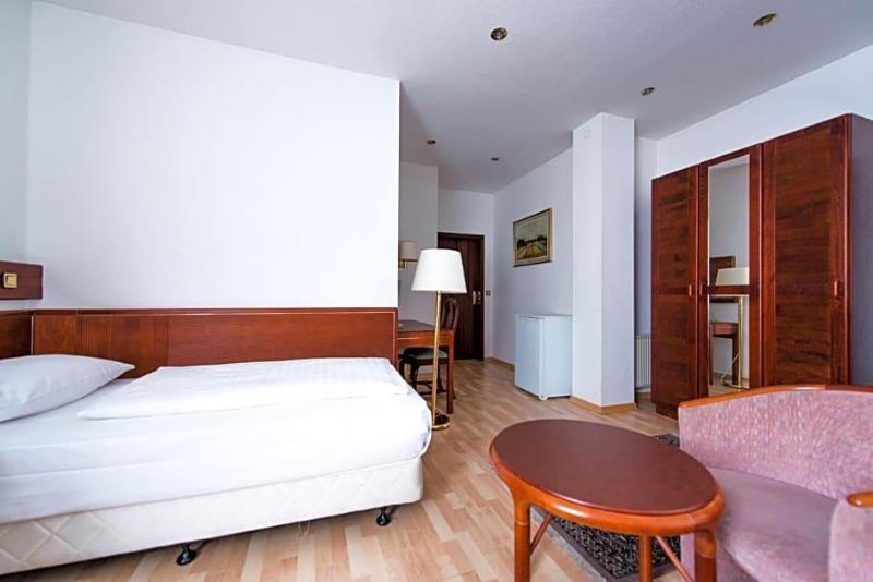 Lv Wen Hotel image