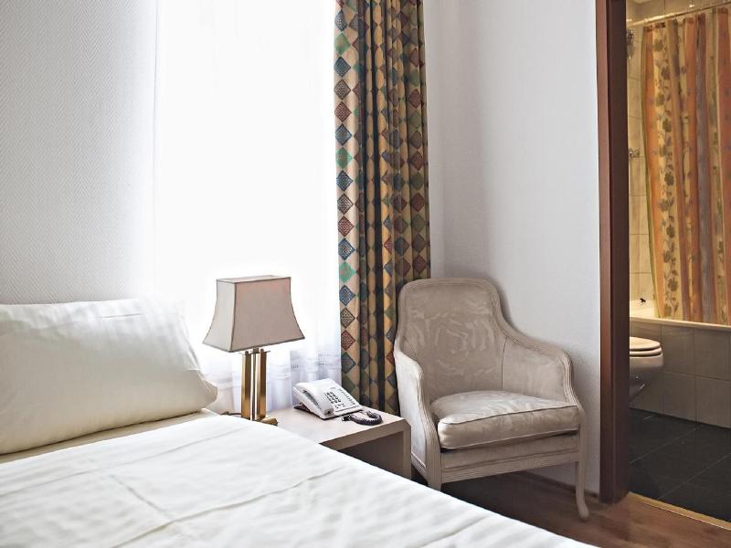 Lv Wen Hotel image