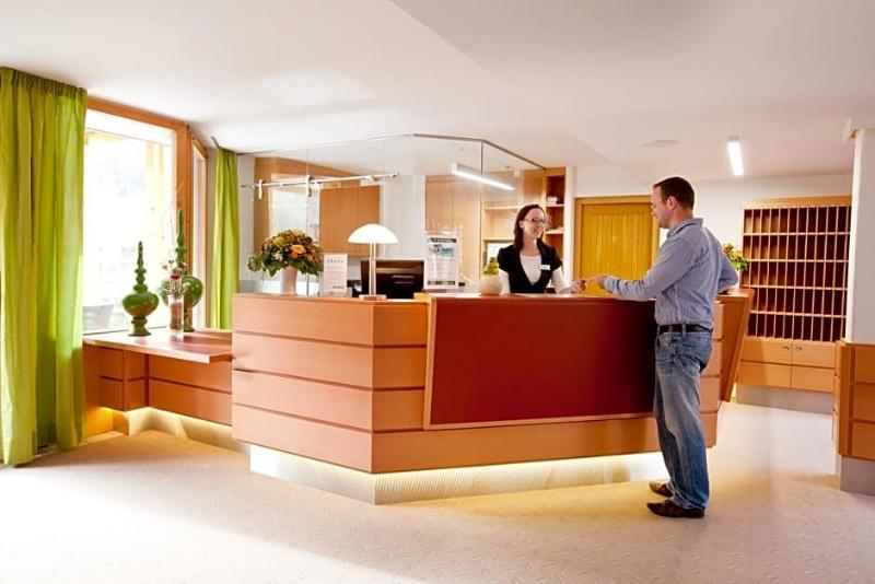 Hotel Und Appartementhof Waldeck image