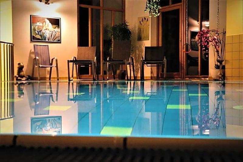 Hotel Und Appartementhof Waldeck image