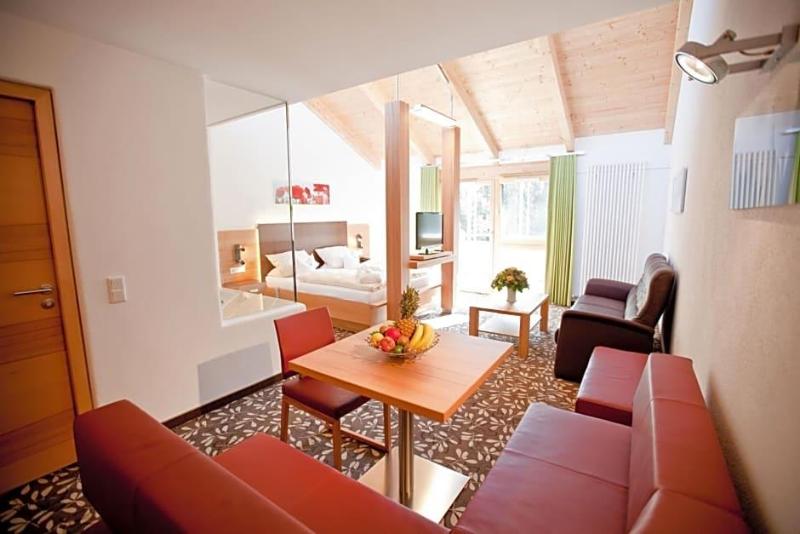 Hotel Und Appartementhof Waldeck image