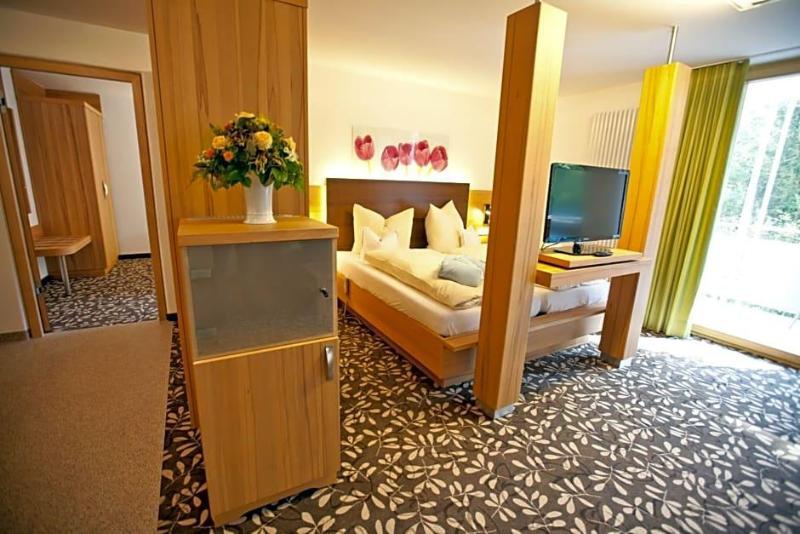 Hotel Und Appartementhof Waldeck image