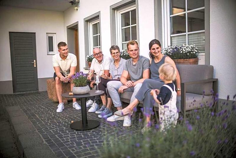 Weingut Gehlen Cornelius image