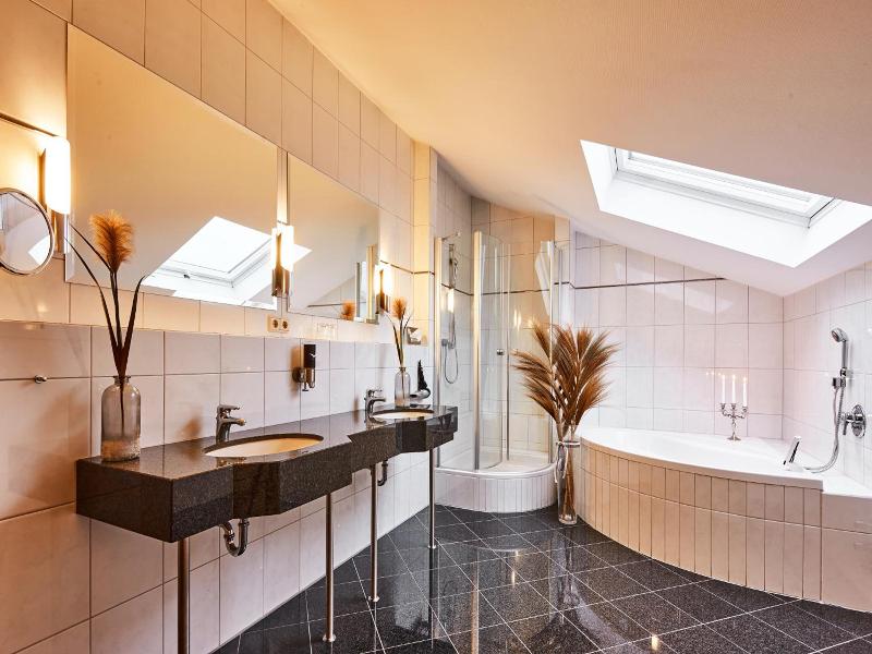 Berghotel Lothar Mai Haus image