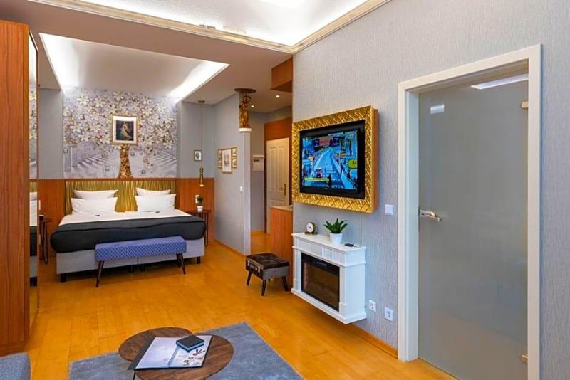 Hotel Kleiner Riesen image