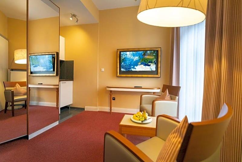 Hotel Kleiner Riesen image