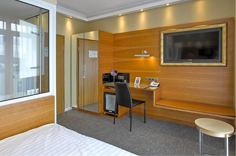 Hotel Kleiner Riesen image