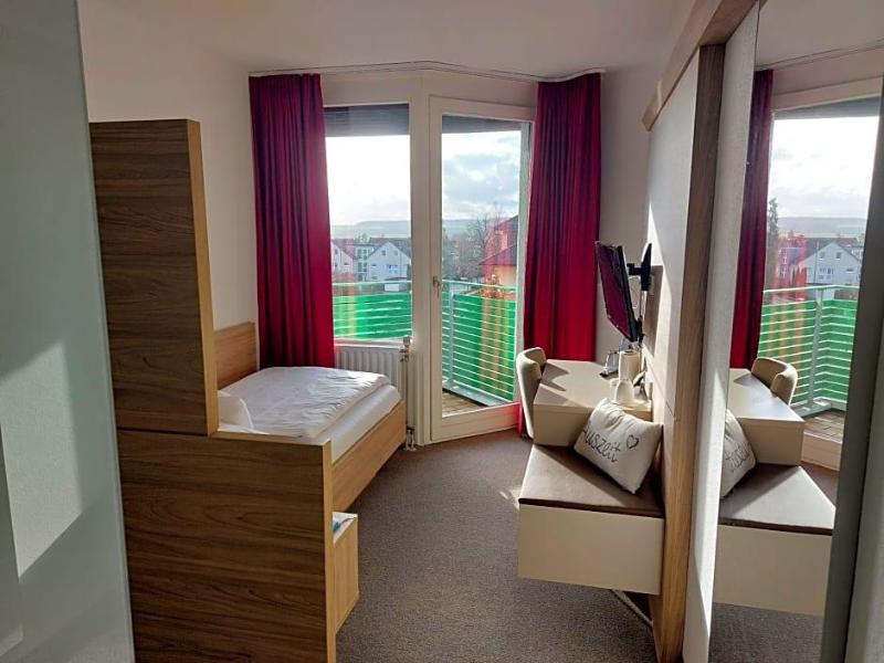 Hotel Am Schlossberg image