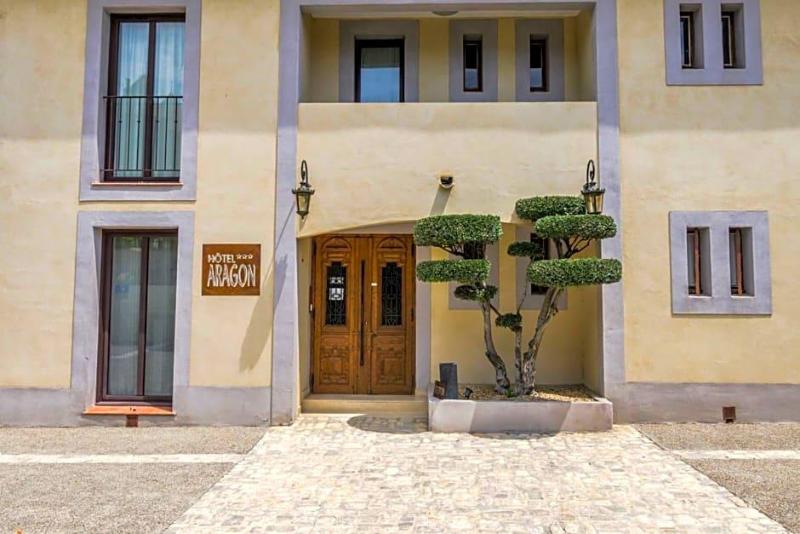 Hotel L Aragon image