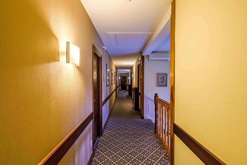 Hotel L Aragon image
