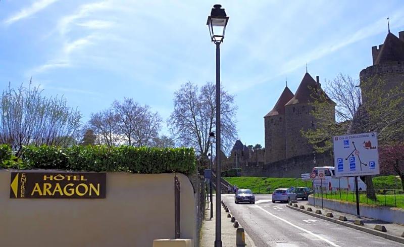 Hotel L Aragon — exterior view