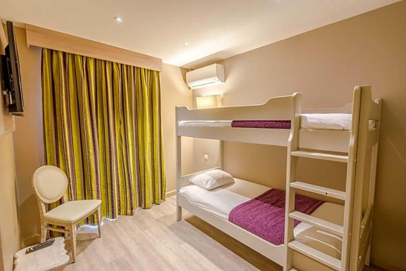 Hotel L Aragon image