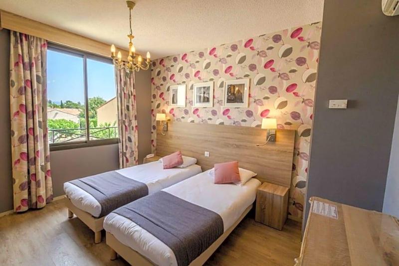 Hotel L Aragon image