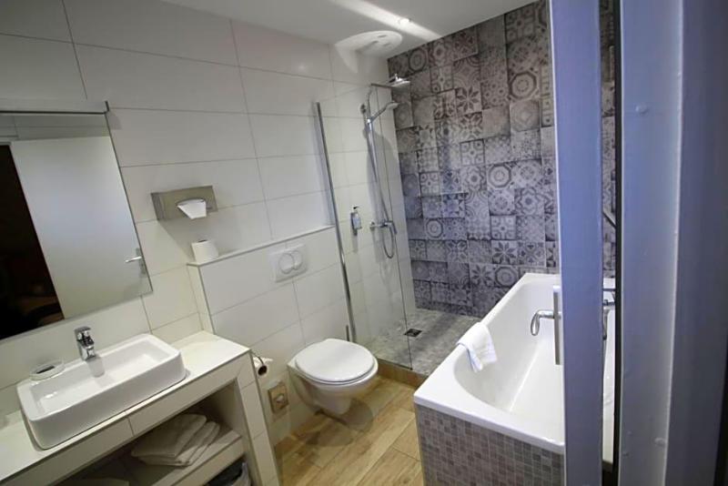 Hotel L Aragon image