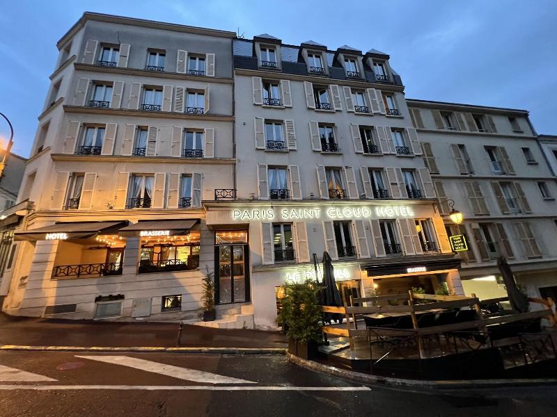 Paris Saint Cloud Hv Tel image