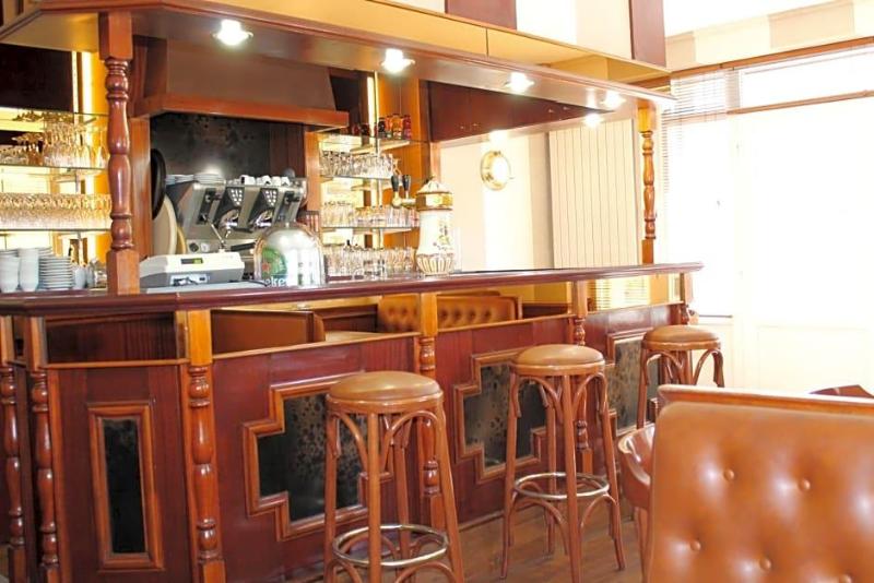 Hotel Des Tilleuls image