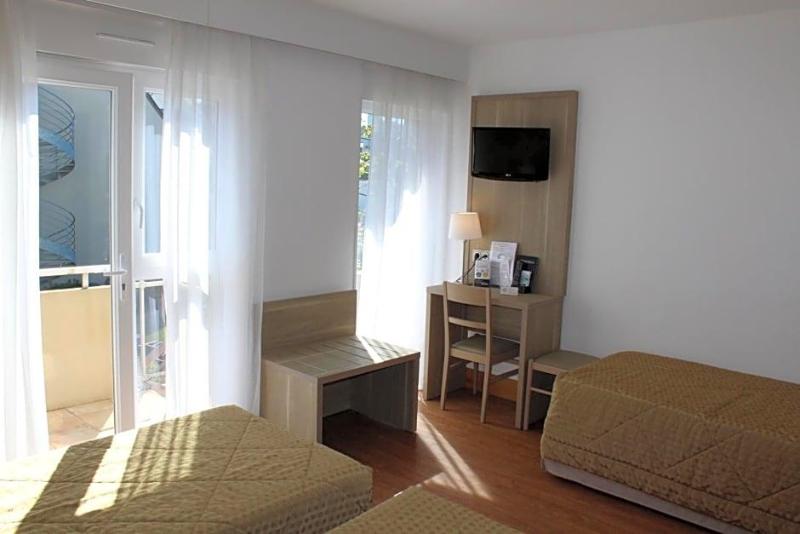 Hotel Des Tilleuls image