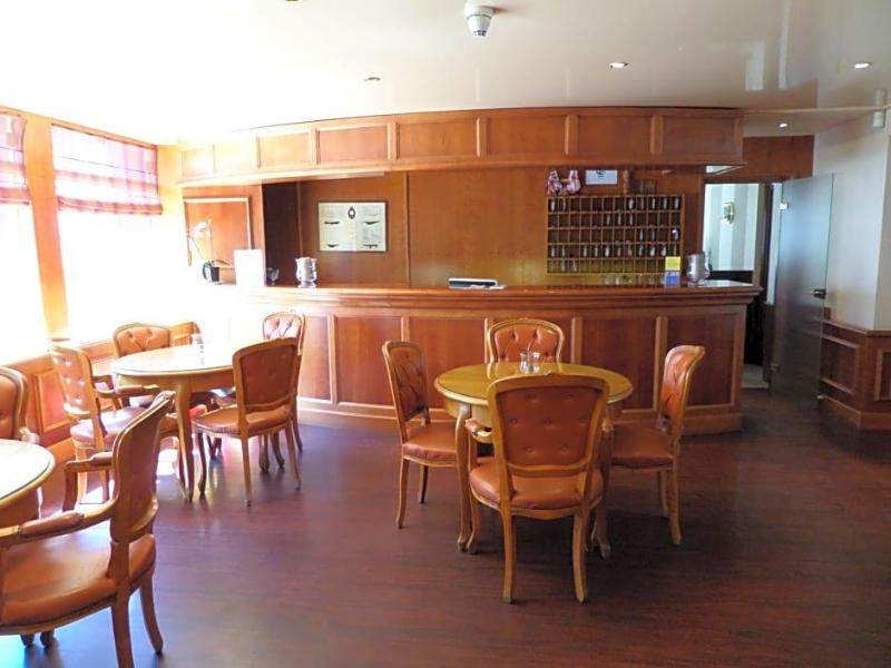 Hotel Des Tilleuls image
