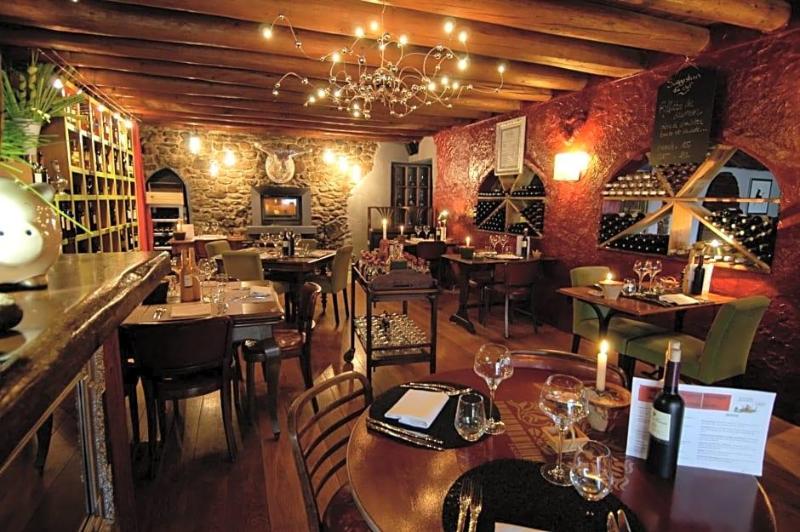 Auberge De Maison Rouge image