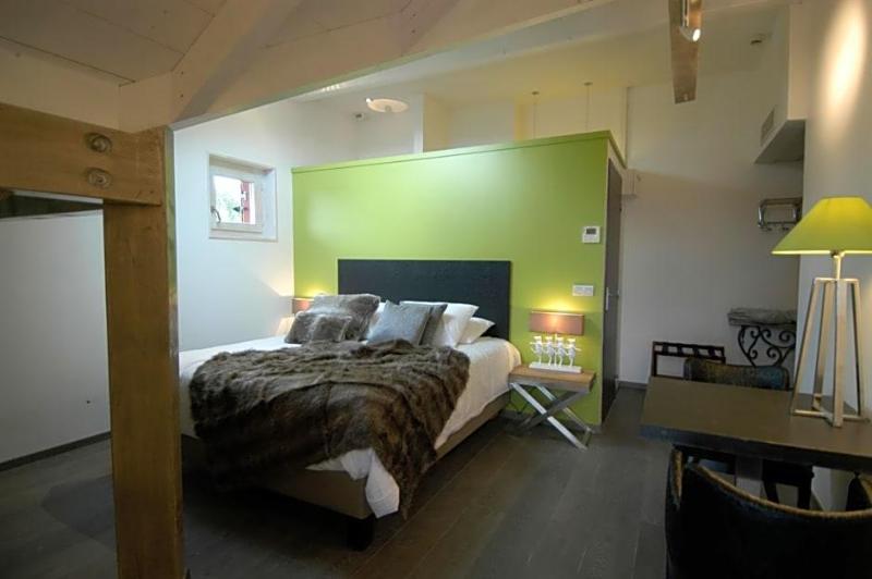 Auberge De Maison Rouge image
