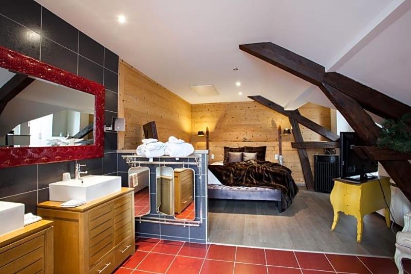 Auberge De Maison Rouge image